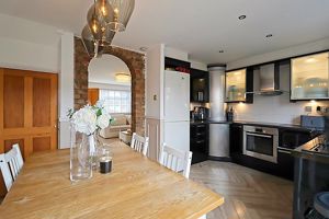 Kitchen / Diner- click for photo gallery